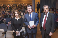 El periodista Antonio San José presentó su libro 'Hoy no me cambio por nadie. La felicidad de las pequeñas cosas'