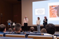 La Asociación de Periodistas de Cantabria se da a conocer visitando UNEATLANTICO e impartiendo una charla a los alumnos